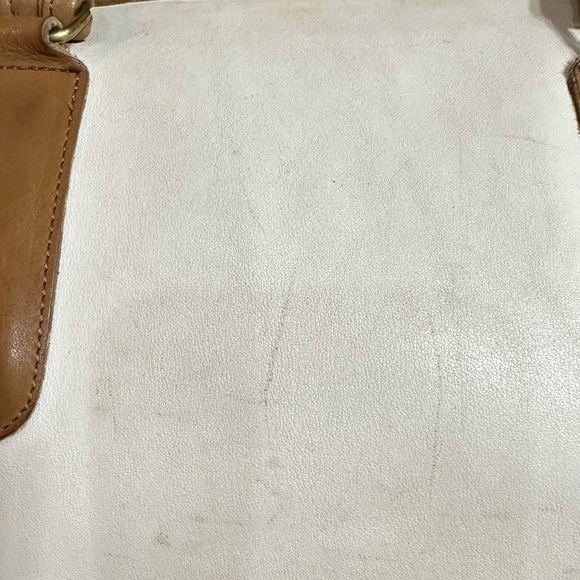 Vintage Coach White & Tan Satchel w/crossbody straps Pre-owned cond. & life left - Picture 6 of 9